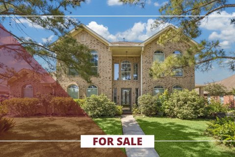 11407 Freestone Ave